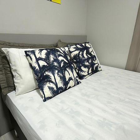 09- Studio Lindamente Decorado! Ideal Para Casal!!! クリチバ エクステリア 写真