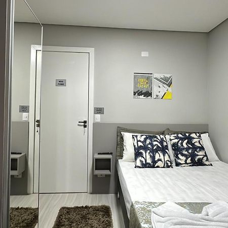 09- Studio Lindamente Decorado! Ideal Para Casal!!! クリチバ エクステリア 写真