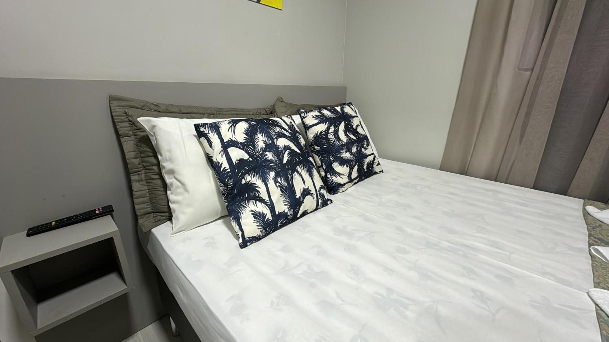 09- Studio Lindamente Decorado! Ideal Para Casal!!! クリチバ エクステリア 写真