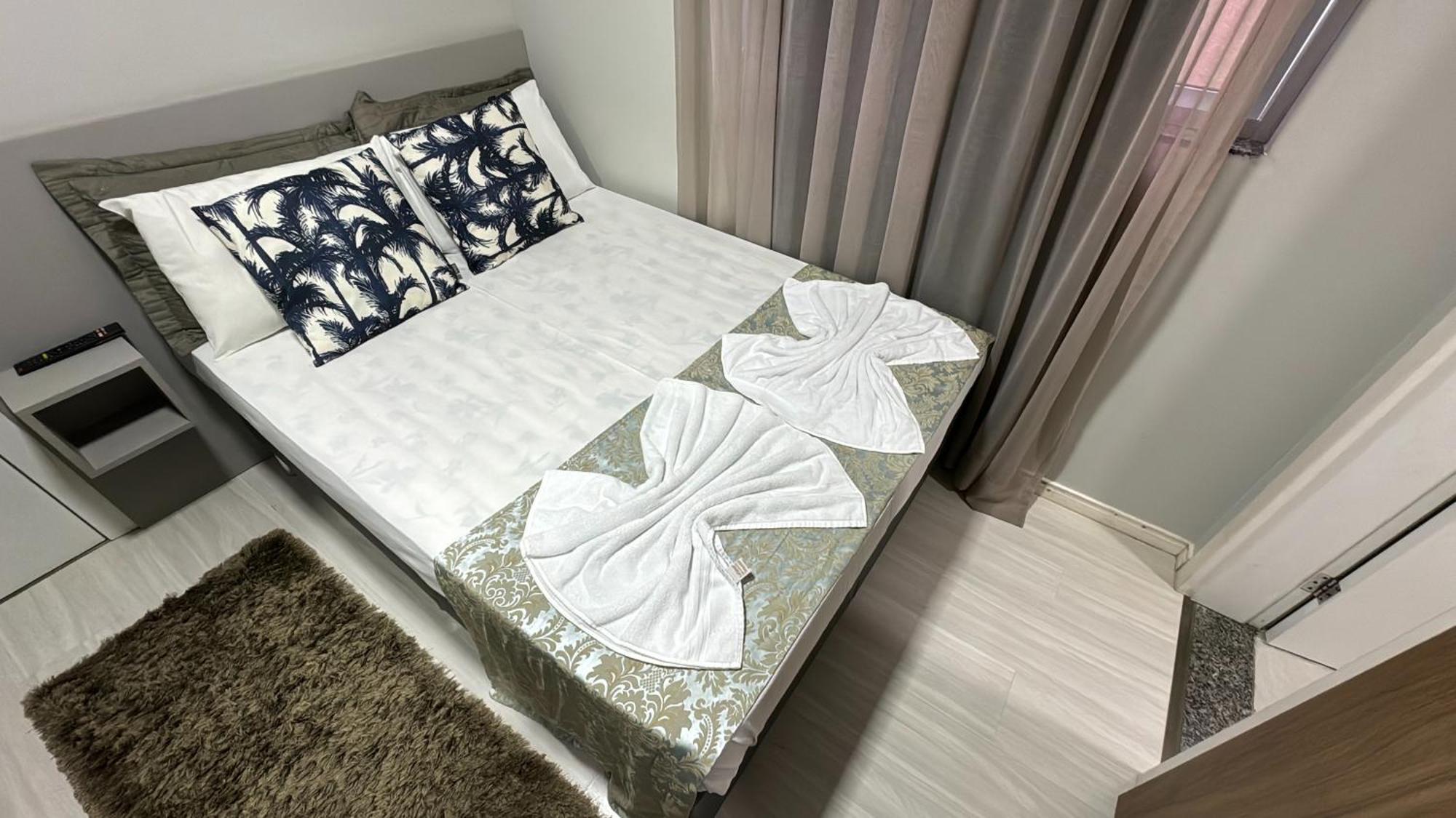 09- Studio Lindamente Decorado! Ideal Para Casal!!! クリチバ エクステリア 写真