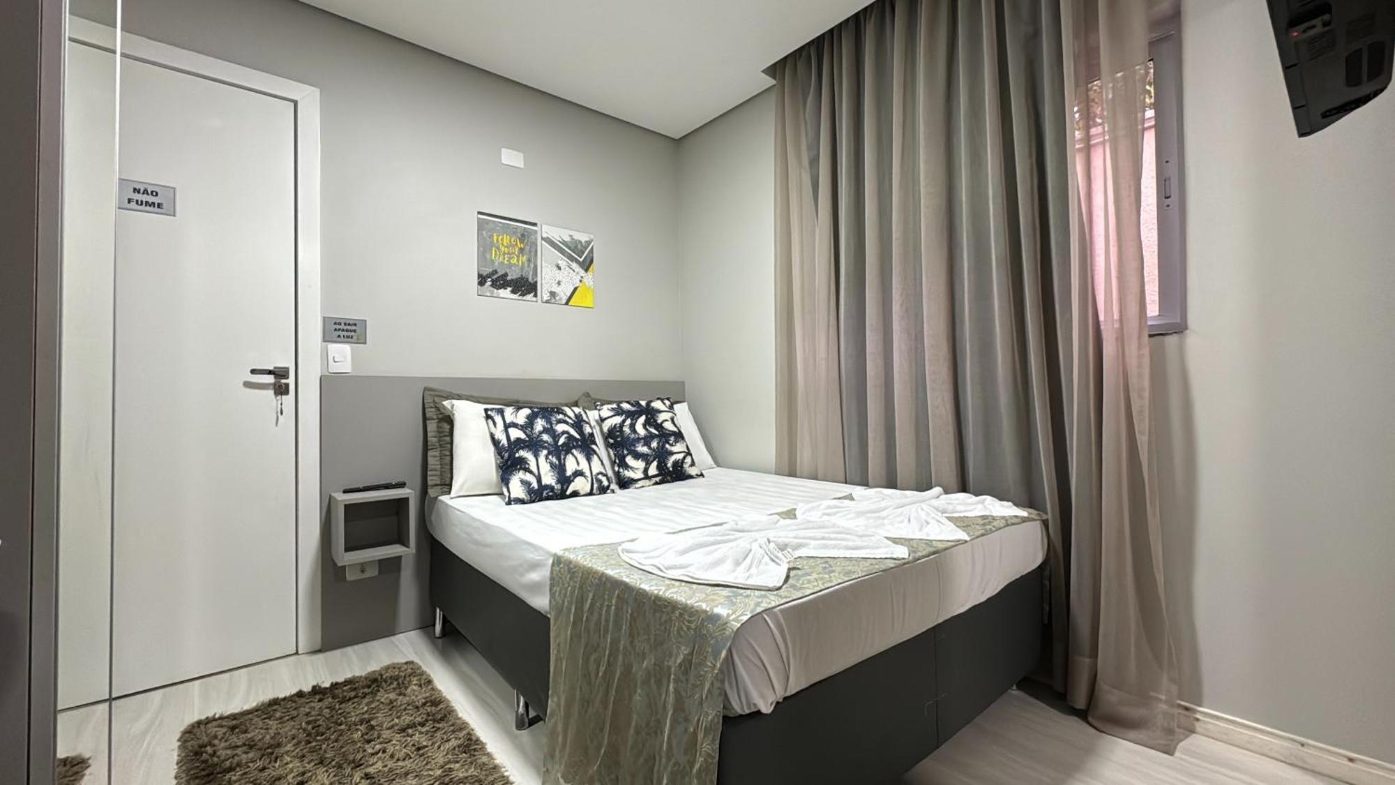 09- Studio Lindamente Decorado! Ideal Para Casal!!! クリチバ エクステリア 写真